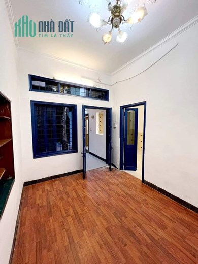 BÁN NHÀ KIM MÃ BA ĐÌNH-MẶT NGÕ-GẦN PHỐ-GIÁ TỐT-NỞ HẬU-Ở NGAY-75M 6xTỶ
