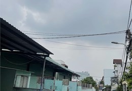 NHÀ 3 LẦU, HẺM XE HƠI. NHANH MỚI KỊP....