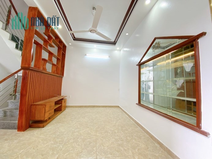 52: BÁN NHÀ ĐẸP NGÕ TO RỘNG CÁCH AEON CHỈ 300M GIÁ DƯỚI 2 TỶ