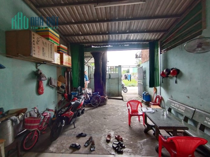 Chỉ 39 triệu m2, hẻm xe tải thông, ngay chợ bình thành, 96m2, không quy hoạch, lộ giới.