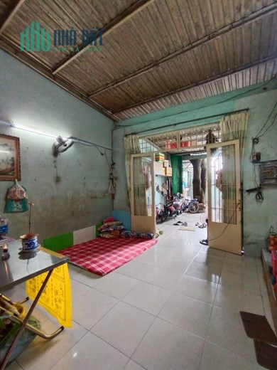 Chỉ 39 triệu m2, hẻm xe tải thông, ngay chợ bình thành, 96m2, không quy hoạch, lộ giới.