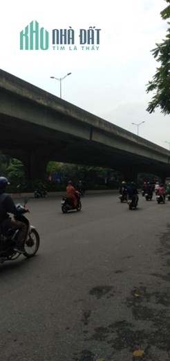 Cần  bán Gấp toà nhà đẹp Mặt phố Khuất Duy Tiến -Thanh Xuân-HN
 DT: 120m2 x 9 tầng Mt:7,5m Giá 70