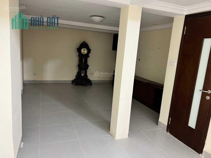 Cho thuê tầng 1, nhà riêng ngõ 95 Chùa Bộc, 48m2, giá cho thuê 11 triệu đồng/tháng