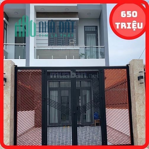 CẦN TIỀN BÁN LẠI CĂN NHÀ 650TR ,GẦN CHỢ BÌNH CHÁNH  - SHR - Ở CHO THUÊ ĐƯỢC NGAY