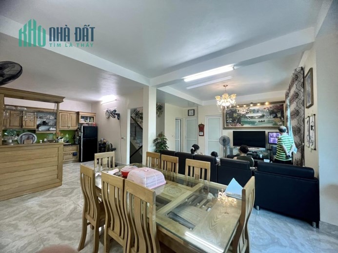 Mặt ngõ ô tô tránh, vỉa hè Xã Đàn, Đống Đa, 55m2, 5 tầng, giá 11.4 tỷ