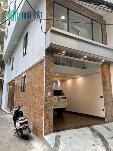 BÁN NHÀ PHỐ NGUYỄN VĂN CỪ 65M 6 TẦNG  CHỈ 9,2 TỶ, LÔ GÓC, THANG MÁY Ô TÔ VÀO NHÀ.
