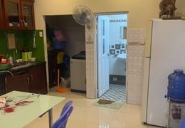Cần Bán Gấp Nhà Lý Phục Mant. Quận 7. DT. 43m. 4 x 11. Giá chỉ 3 tỷ nhỉnh shr. Hoàn công đủ