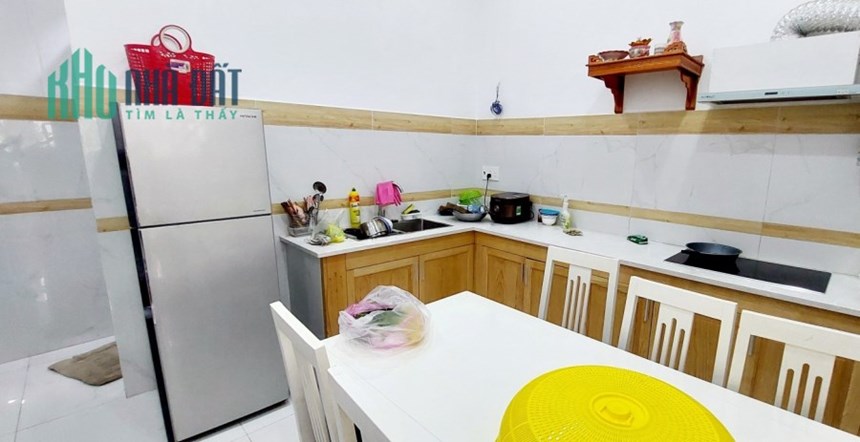 Nhà mặt hẻm 6m khu phân lô Nguyễn Duy Trinh ngay gần vòng xoay Phú Hữu chỉ nhỉnh 5 tỷ