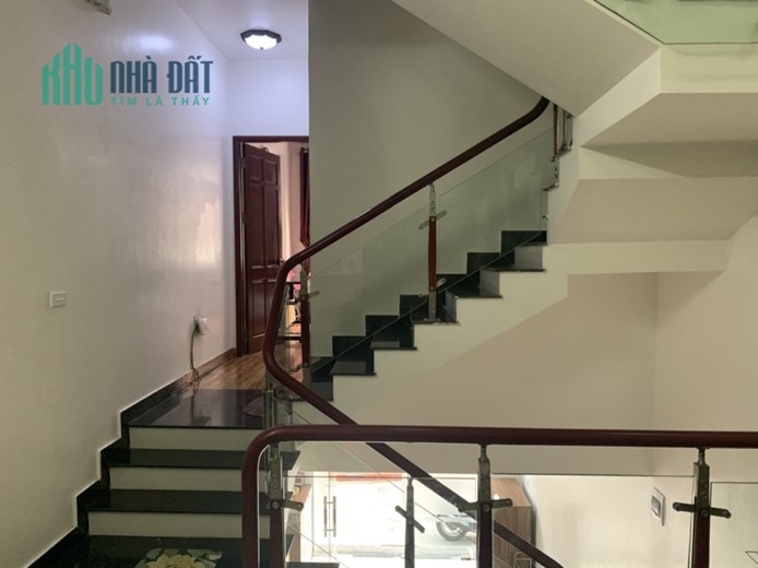 Nhà Xóm Trung - Văn Cao địa điểm quá  lý tưởng để ở và kinh doanh