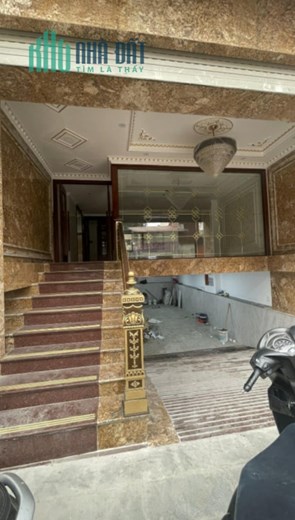 Cần Bán Gấp Tòa  nhà 9 Tầng mặt phố Hoàng Ngân,T.Xuân.HN. Dt: 92m², Mt: 6m.Giá chào bán 42 tỷ