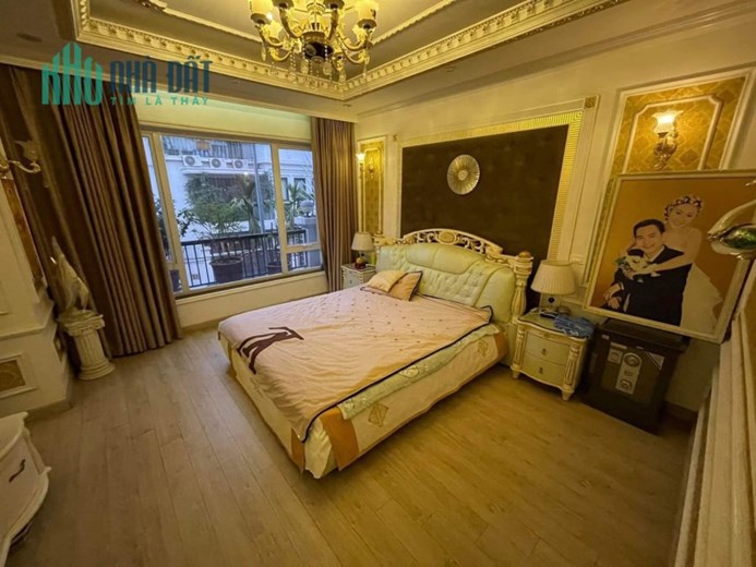 Nhà  phố 8-3 Hai Bà Trưng 72m2*4 Tầng giá 9.9 Tỷ