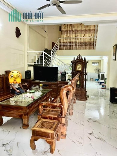 Chỉ 1 tyxxx sở hữu căn nhà  phường Phú Sơn, TpTH