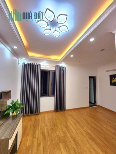 Bán nhà đường Tam Trinh, quận Hoàng Mai, gần METRO, 32m2, 4 tầng 3 ngủ, kém 3 tỷ