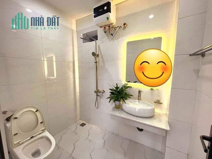 Bán nhà đường Tam Trinh, quận Hoàng Mai, gần METRO, 32m2, 4 tầng 3 ngủ, kém 3 tỷ