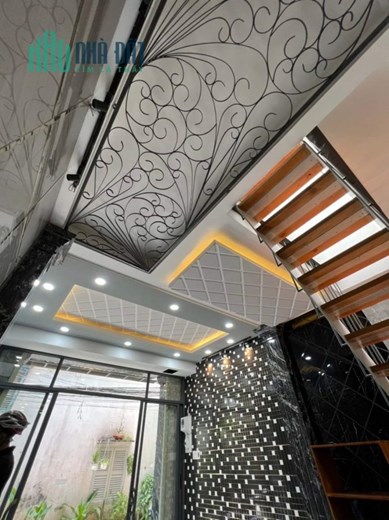 BÁN NHÀ ĐẸP - HẺM XE HƠI - TẶNG NỘI THẤT SANG TRỌNG - 2 TẦNG BTCT 4M X 11M - Đ Tạ Quang Bửu P3 Q8 -