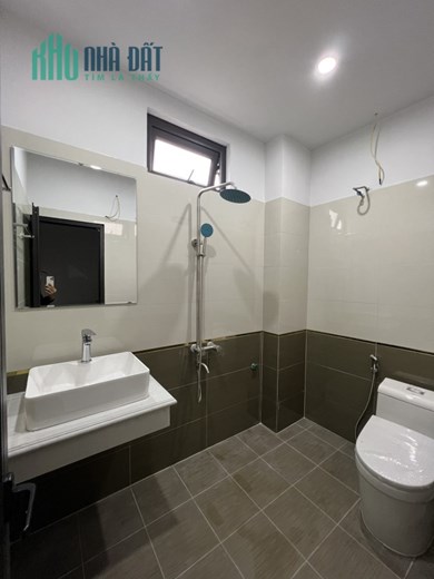 Bán nhà riêng Ngọc Khánh, Ba Đình, 48m, 3 tầng, ngõ nông, 30m ra mặt phố ô tô tránh, nhỉnh 4 tỷ, lh