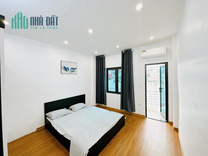 Bán chung cư mi ni  Mai dịch 52m2 x 6t, 12 phòng khép kín 680tr,năm 8.5 tỷ.