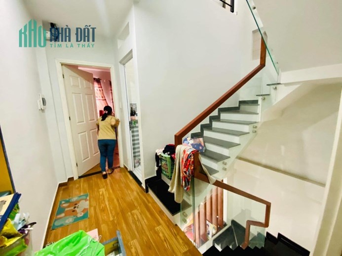 Bán nhà 3 tầng 75m2 p Phú Thọ Hòa Tân Phú không quy hoạch, không lộ giới nhỉnh 4 tỷ nhỏ