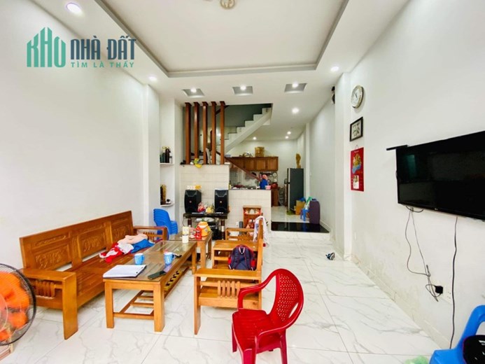 Bán nhà 3 tầng 75m2 p Phú Thọ Hòa Tân Phú không quy hoạch, không lộ giới nhỉnh 4 tỷ nhỏ