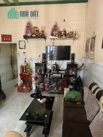 Bán nhà đẹp gần chợ XTT Hóc Môn 85m2 SHR 3.7 tỷ. Lh: 0902759032, 0908840748, 0906513066.