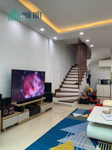 NHÀ ĐẸP Ở NGAY HỒ TÙNG MẬU 46M2 X 6T, NGÕ NÔNG – GẦN PHỐ 4.25 TỶ