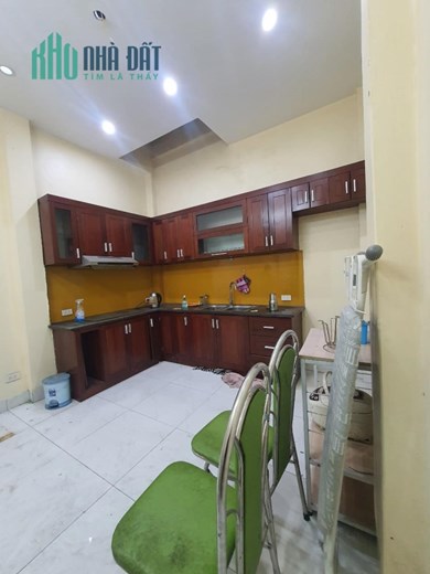 Bán nhà Trần Quý Kiên 38m x 4 tầng, mt: 3.5m