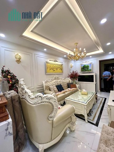 NHÀ MẶT PHỐ- GIÁ PHÂN LÔ- NỘI THẤT ĐẲNG CẤP – KINH DOANH ĐỈNH