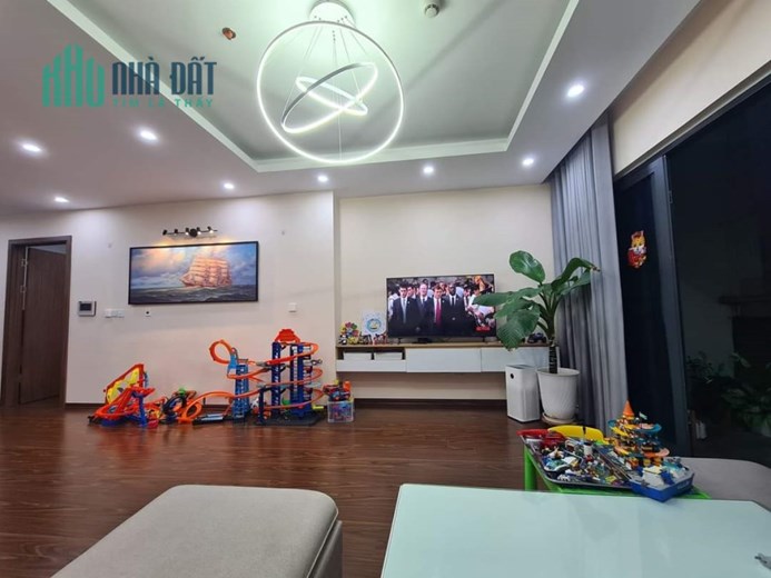 Chính chủ gửi bán căn hộ 104/114m2, 3 ngủ, 2 wc, tòa Gold Tower, 275 Nguyễn Trãi, Thanh Xuân.