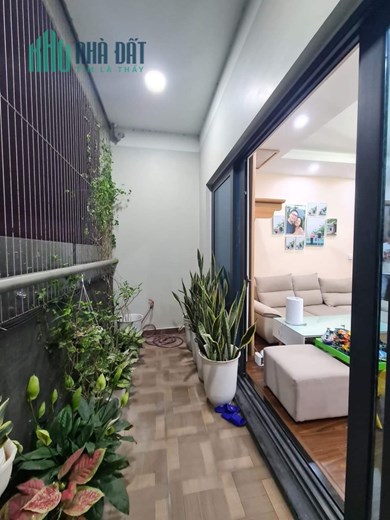 Chính chủ gửi bán căn hộ 104/114m2, 3 ngủ, 2 wc, tòa Gold Tower, 275 Nguyễn Trãi, Thanh Xuân.