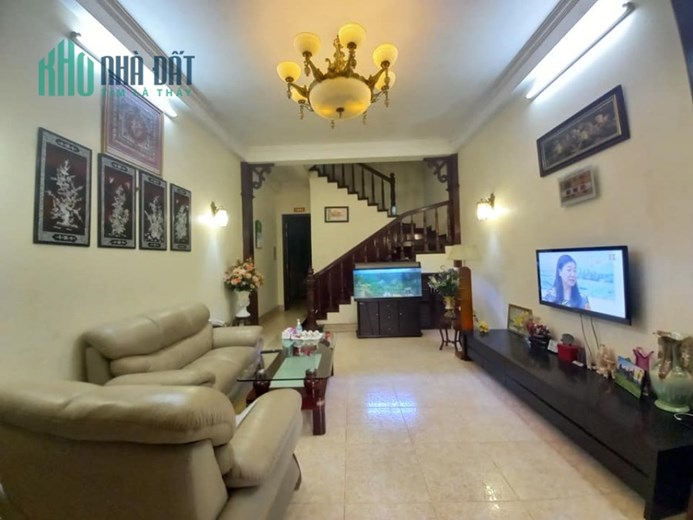 Bán nhà Nguyễn Khánh Toàn – Cầu Giấy, Phân Lô, oto đỗ cửa, 55m 5 tầng 7 tỷ 9