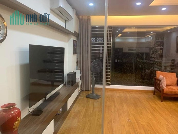 OTO Vào Nhà-Mặt tiền đỉnh-Phân lô-Phố Nguyễn Khang-38,3m2-CHỈ 8,5 TỶ