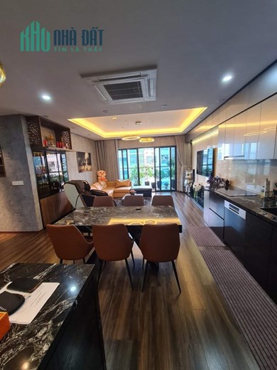 Bán gấp căn Penhouse 142m2, 3 ngủ, 2 wc, tòa Gold Tower, 275 Nguyễn Trãi, suất ngoại giao hiếm có,