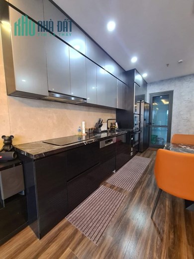 Bán gấp căn Penhouse 142m2, 3 ngủ, 2 wc, tòa Gold Tower, 275 Nguyễn Trãi, suất ngoại giao hiếm có,