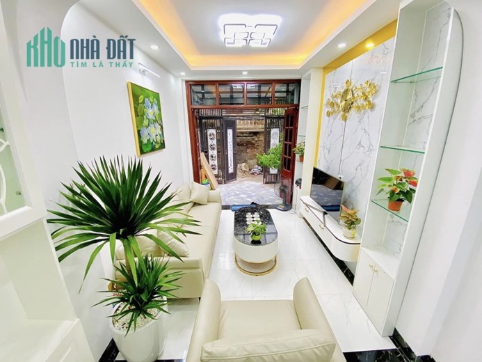 Bán nhà Định Công Thượng, 40m*5 Tầng, 50m Ô Tô tránh, Giá 3.65 TỶ.