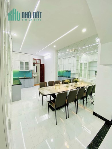Bán nhà Định Công Thượng, 40m*5 Tầng, 50m Ô Tô tránh, Giá 3.65 TỶ.