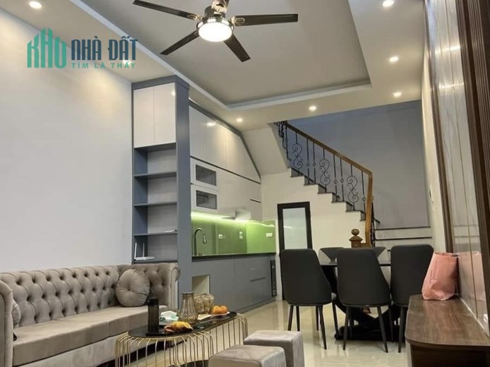 Hết nước Chấm tặng ngay NỘI THẤT sang, Ô TÔ gần 4 tỷ 89 Yên Hòa