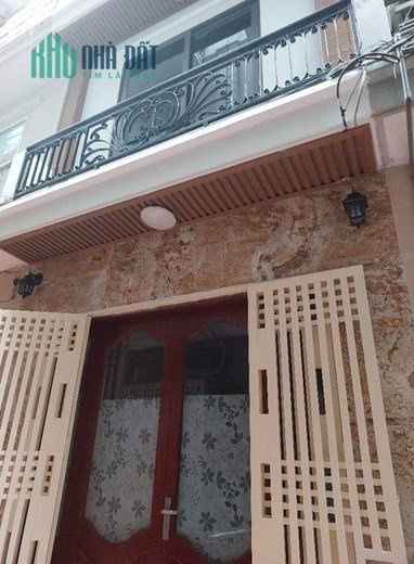BÁN NHÀ PHỐ BỒ ĐỀ 37M2 5 TẦNG NGÕ RỘNG 2 MẶT THOÁNG 4,5 TỶ