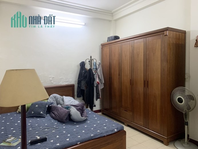 Bán nhà Phố Núi Trúc KD ÔTô  đỗ cửa  40m 5 tầng MT 7,2m giá nhỉnh 9 tỷ.