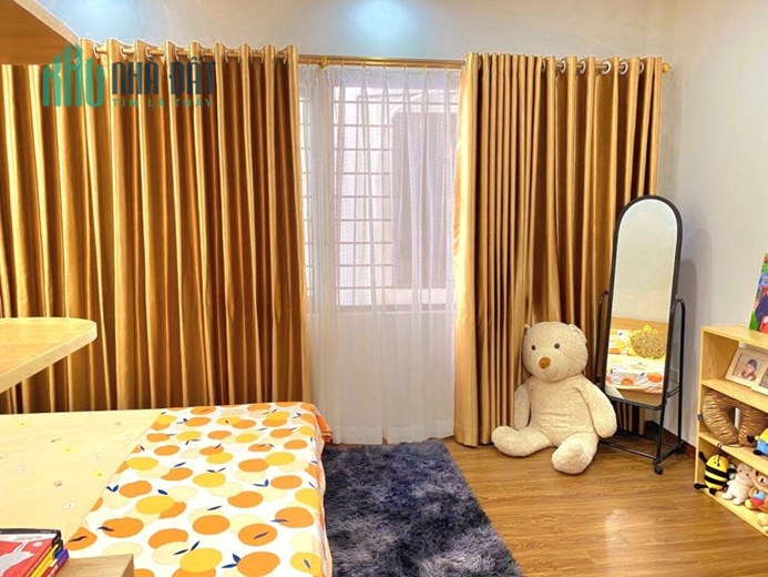 Bán nhà Ngọc Thuỵ, Dt 32m, nhà 5 tầng, 3 ngủ, giá nhỉnh 4 tỷ.