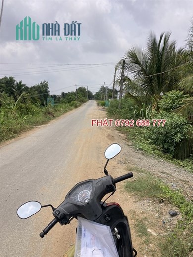 BÁN ĐẤT MẶT TIỀN VỊ TRÍ ĐẸP