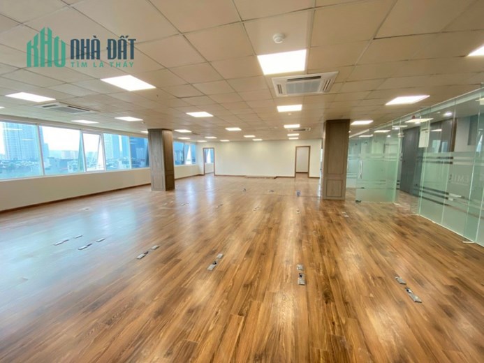 Cho thuê văn phòng giá rẻ mặt đường Láng, quận Đống Đa, Hà Nội
