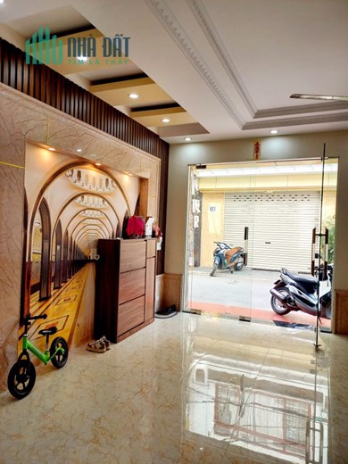 SIÊU PHẨM CAO CẤP 35M2, 4 TẦNG MẶT ĐƯỜNG NHÁNH 2 TRUNG LỰC GIÁ 3.19 TỶ