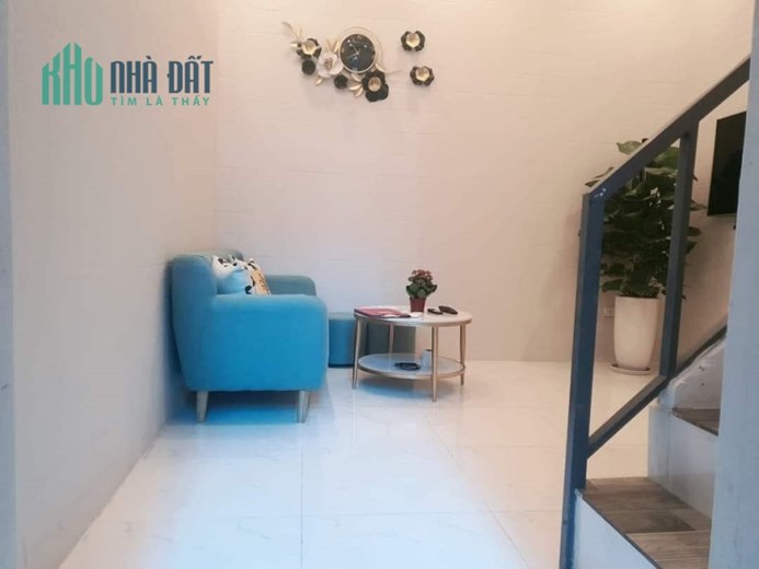 Bán nhà đẹp rẻ Trương Định, 35m, 3 tầng, mặt tiền 3m, giá 2.6 Tỷ, SĐCC