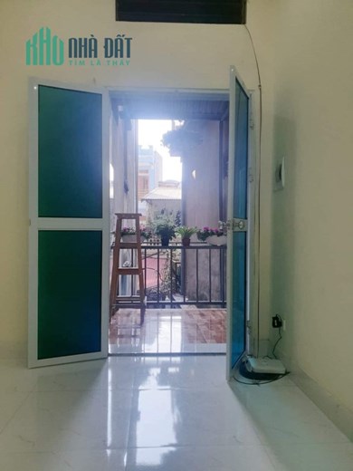 Bán nhà đẹp rẻ Trương Định, 35m, 3 tầng, mặt tiền 3m, giá 2.6 Tỷ, SĐCC