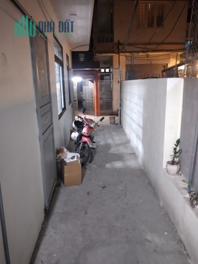 Chính chủ cho thuê nhà cấp 4 và Nhà tập thể tầng 1 gần Aeon Hà Đông