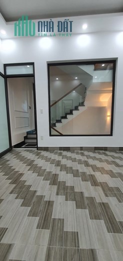 Cần tiền hạ giá nhà 4 tầng độc lập mặt ngõ thông Phạm Hữu Điều, Lê Chân, Hải Phòng