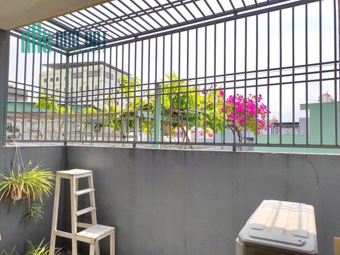 Gấp bán nhà Núi Thành, 3 tầng mới cứng, ô tô đỗ cửa, chỉ nhỉnh 4 tỷ. 0905.880.363