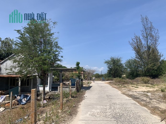 Cần bán lô đất tái định cư gần mặt biển Dốc Lết, phường Ninh Hải, Ninh Hoà