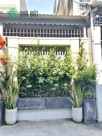 KẾ BÊN CÂN NHƠN HÒA, QL13 DT 52M2 - HẺM XE HƠI VÀO NHÀ CHỈ 3.5 TỶ