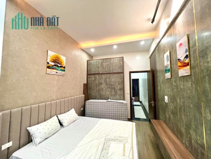 Bán nhà Phố Vọng, 45m, 4 tầng, mặt tiền 4m, giá 5.5 Tỷ, Sổ đẹp, thoáng trước sau, tiện ích ngập tràn